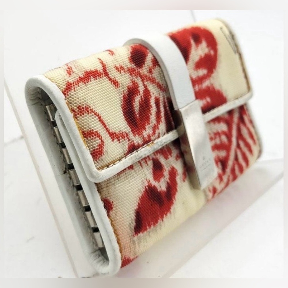 Gucci Red and Cream Key & Card Holder - Picture 4 of 11